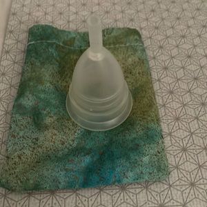 MoonCup Moon Cup Menstrual Period Like New Made in USA Reusable Eco Zero Waste